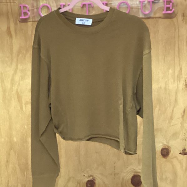 Tan boxy crop