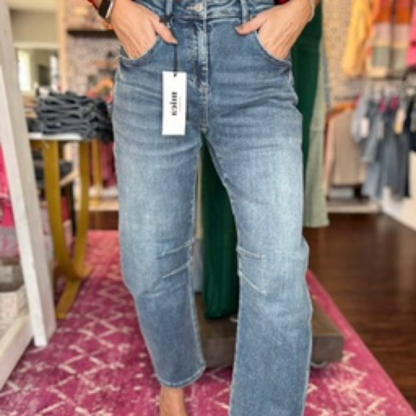 Mica Barrel Jeans