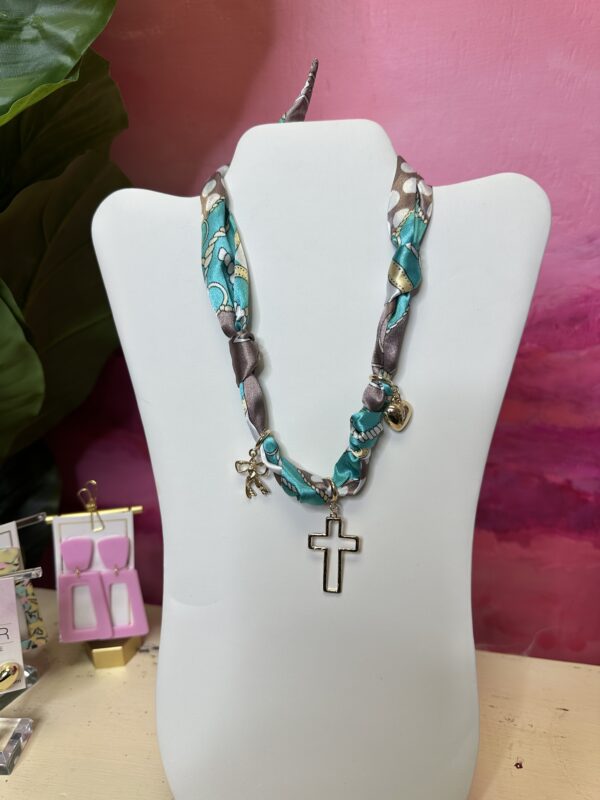 Charmé Silk Wrap Necklace-Blue\White