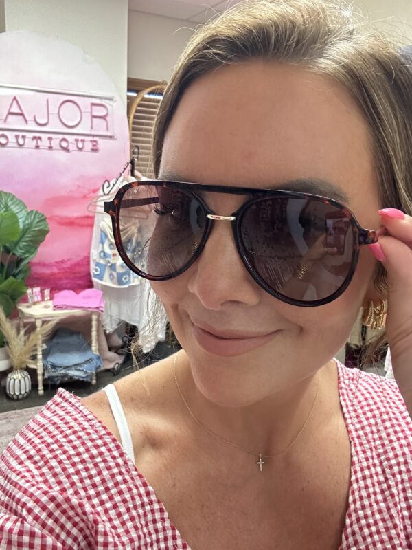 The Luxe Frame Sunnies - Image 3