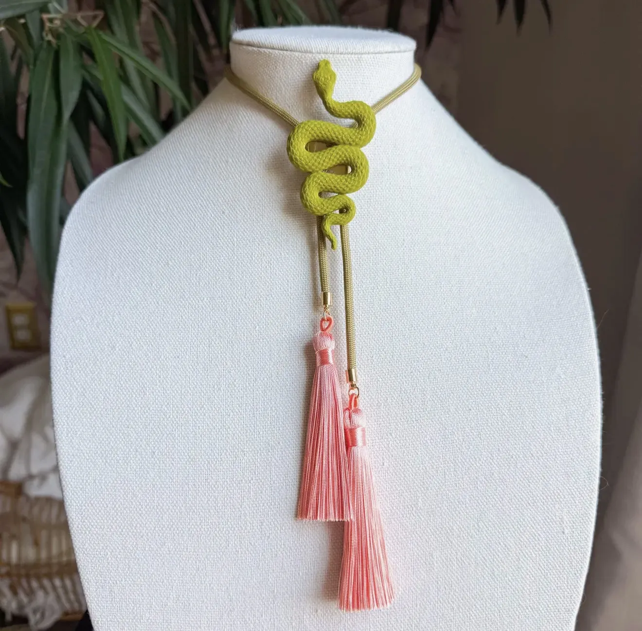 Snake Bolo Olive Green with Bronze & Peach